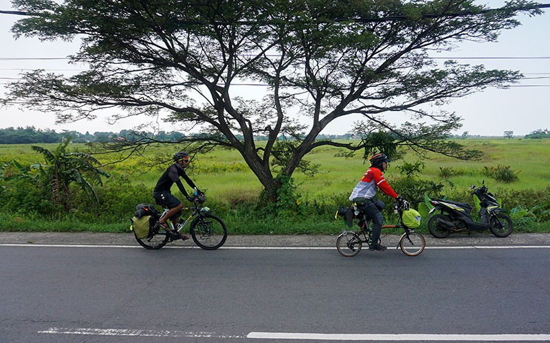 Mudik Jakarta-Semarang Naik Sepeda, Jarak Tempuh 468 Km Selama 4 Hari - Bagian 2
