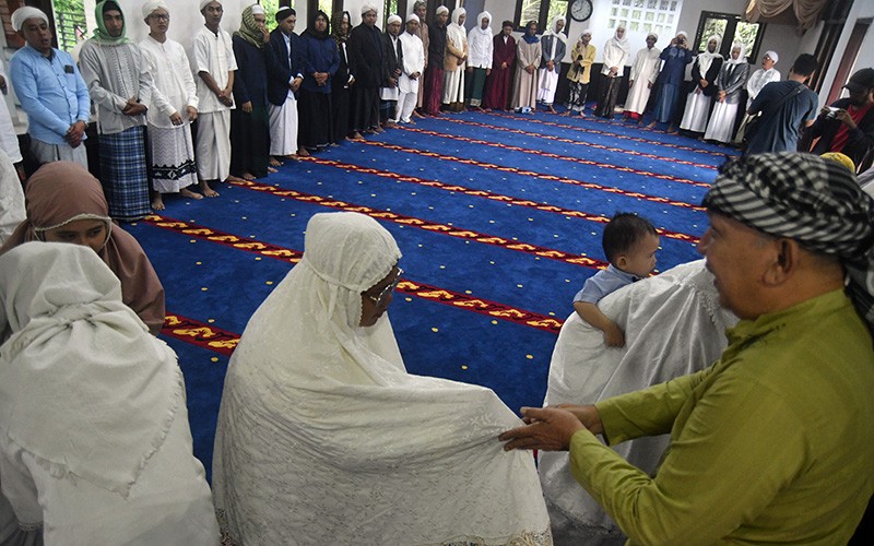 Suasana Perayaan Idul Fitri 1444 H Jemaah Tarekat Naqsabandiyah di Bogor - Bagian 1