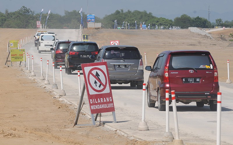 Jalan Tol Fungsional Solo-Yogyakarta Berdebu, Pemudik Diimbau Berhati-hati - Bagian 3