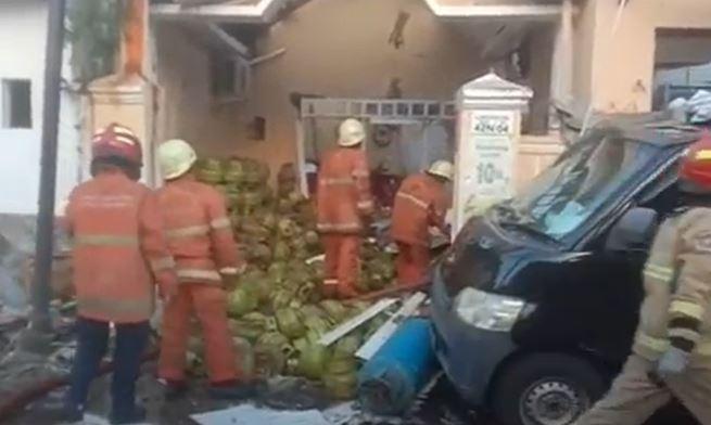 Kios Elpiji di Surabaya Meledak dan Terbakar, 6 Orang Luka Bakar