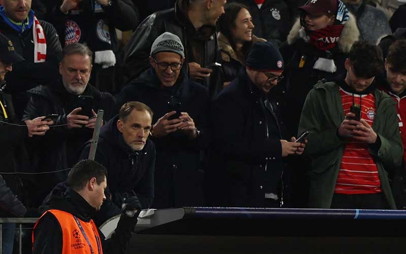 Momen Thomas Tuchel Bengong di Kursi Penonton usai Diganjar Kartu Merah - Bagian 1