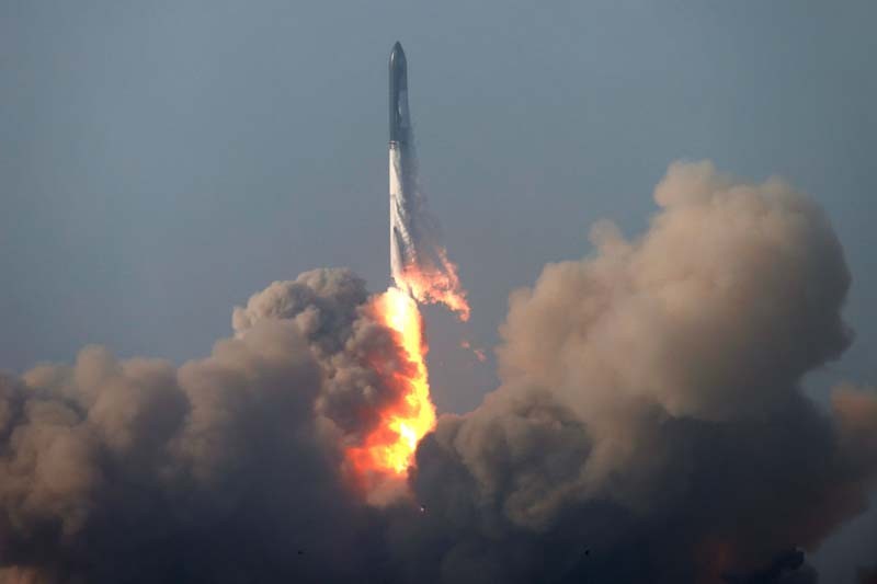 Potret Pesawat Antariksa Starship SpaceX Meledak Saat Uji Coba di Texas - Bagian 3