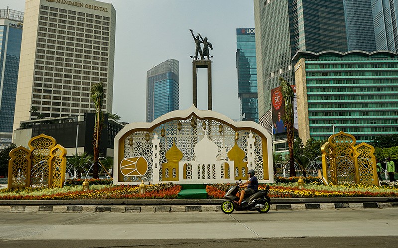 Penampakan Jalanan Jakarta Sepi Ditinggal Mudik - Bagian 5
