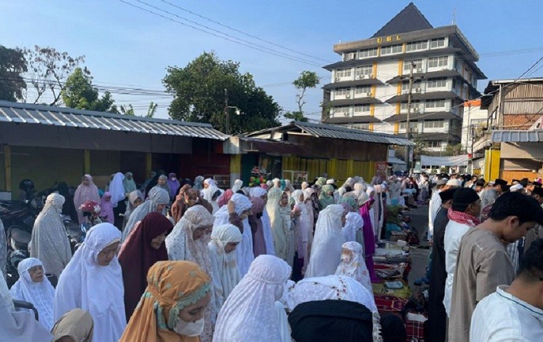 Salat Id Warga Muhammadiyah Lampung Digelar di 10 Lokasi, Banyak Pemudik yang Hadir
