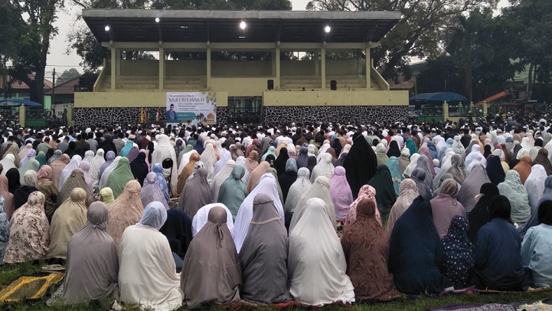 9 000 Jemaah Muhammadiyah Sholat Id Di Lapangan Rajawali Cimahi Lancar