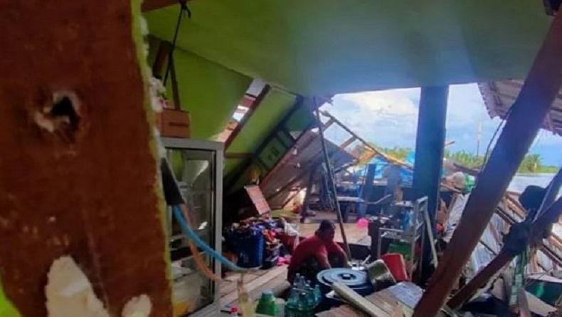 Polairud Investigasi Kapal Tongkang Hantam Puluhan Rumah di Tapin, Akan Proses Hukum