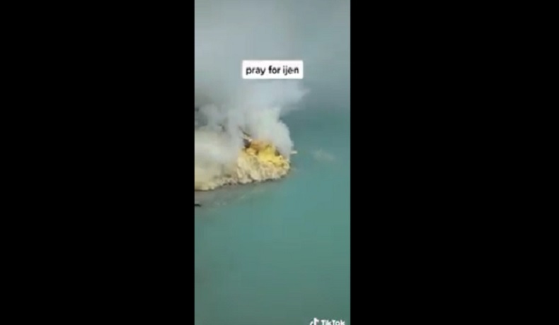 Air Danau Kawah Ijen Meluap, Penambang Belerang Takut Beraktivitas