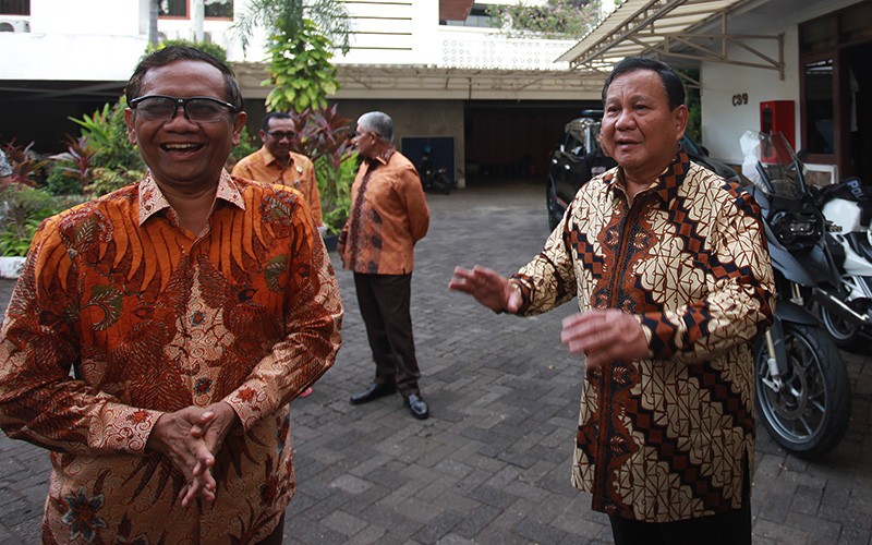 Momen Prabowo - Mahfud MD Salam Komando - Bagian 2