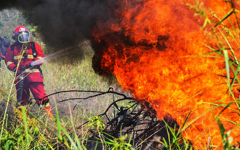 Petugas Gabungan Simulasi Pemadaman Karhutla Palangkaraya - Bagian 1