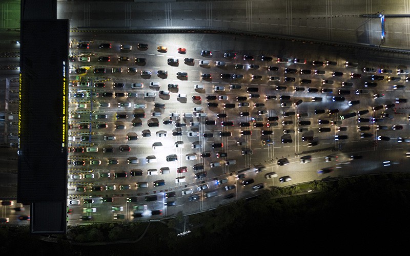 Puncak Arus Balik di Gerbang Tol Cikampek Utama Ramai Lancar - Bagian 2