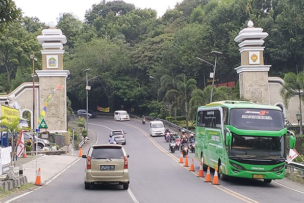Arus Balik Meningkat, 80 Bus Berangkat dari Gunungkidul Penuh Penumpang 