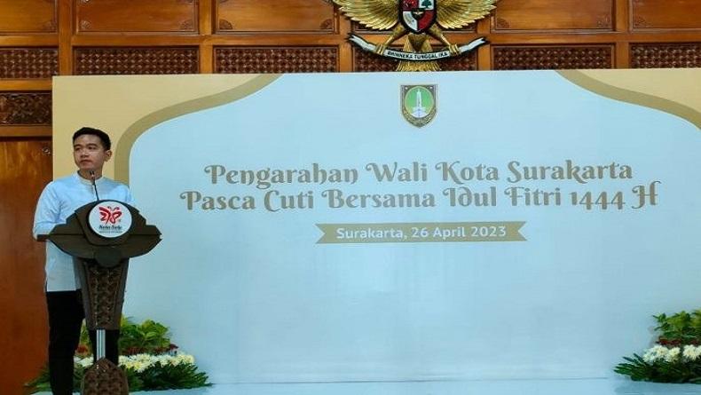title Gibran Instruksikan OPD Kurangi Anggaran untuk Acara Seremonial Gibran Instruksikan OPD Kurangi Anggaran untuk Acara Seremonial