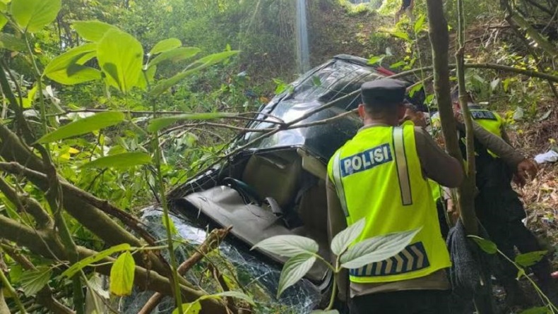 Kecelakaan Hari ini di Simalungun, Mobil Keluarga Masuk Jurang, 7 Luka 1 Balita Tewas