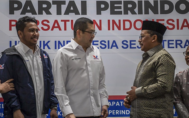 Partai Perindo Lantik Dua Kader Muda, Michael Victor dan Najmi Mumtaza - Bagian 2