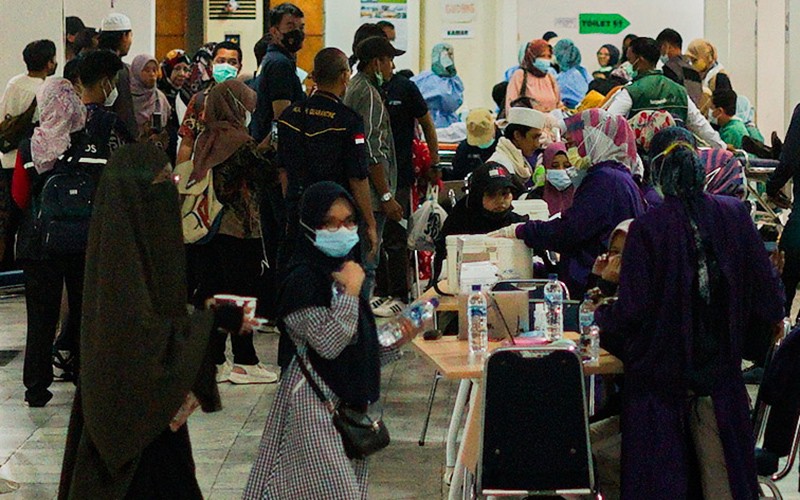 385 WNI Dievakuasi dari Sudan Tiba di Asrama Haji Pondok Gede - Bagian 5