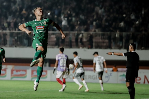 Musim Ketiga Bersama PSS, Kim Jeffrey Kurniawan Bertekad Bawa Super Elja Terbang Tinggi