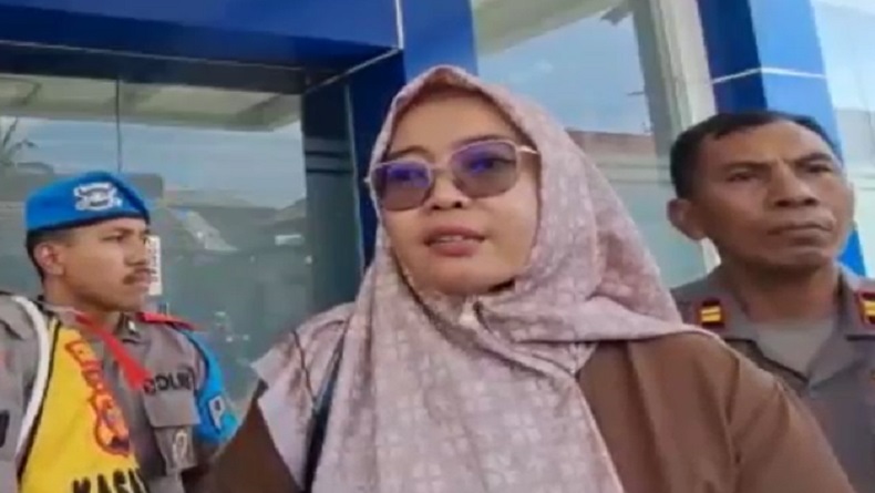 Usai Viral Ajari Anak 8 Tahun Nyetir Mobil, Ibu Ini Minta Maaf Ngaku Tak Punya Bekingan Polisi