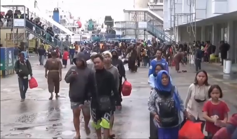 title Arus Mudik Lebaran 2023 di Pelabuhan Makassar Meningkat 28 Persen Arus Mudik Lebaran 2023 di Pelabuhan Makassar Meningkat 28 Persen