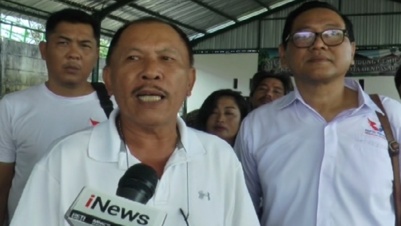 Bacaleg Partai Perindo Denpasar Ingin Anak Pekerja Pengelola Sampah Bisa Kuliah