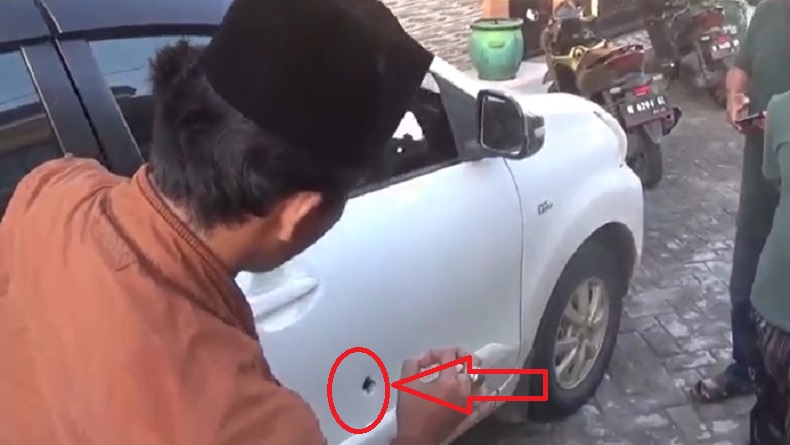 title Pulang Pengajian, Kades di Bangkalan Madura Jadi Sasaran Tembak OTK Pulang Pengajian, Kades di Bangkalan Madura Jadi Sasaran Tembak OTK