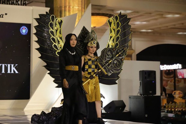 Keren, Siswa SMKN 2 Godean Sleman Gelar Pameran Kuliner dan Fashion Show di Pusat Perbelanjaan