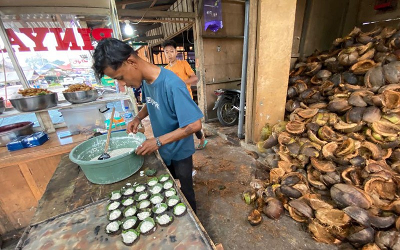 Mencicipi Kue Bika Bakar Jajanan Khas Sumatera Barat - Bagian 4