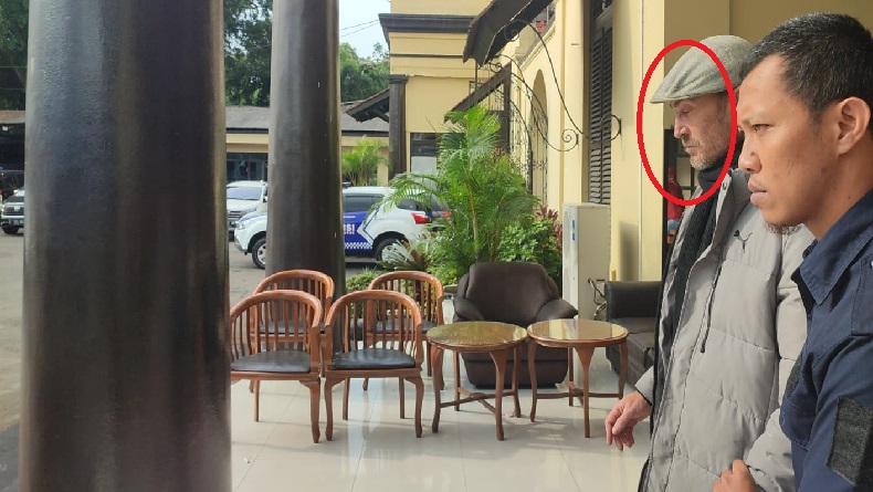 Bule Australia yang Ludahi Imam Masjid di Buahbatu Bandung Dideportasi dan Ditangkal 6 Bulan