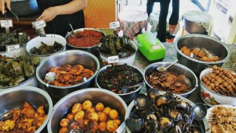 Makanan Khas Cirebon, Nasi Jamblang dan Tahu Gejrot Melegenda