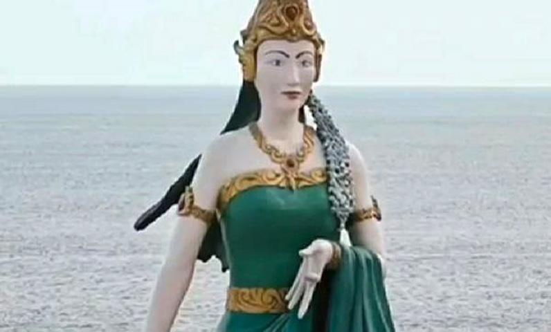 Penampakan Nyi Roro Kidul di Pantai Nampu Perbatasan Pacitan-Wonogiri