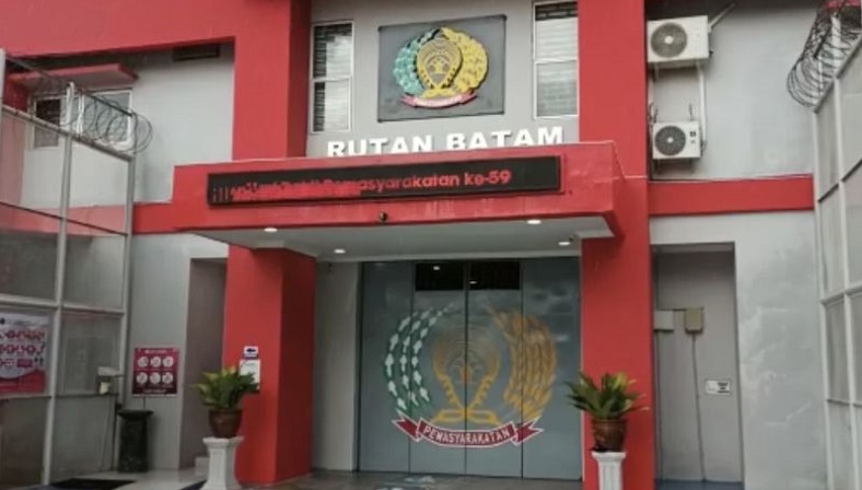 title 1 Tahanan di Rutan Batam Tewas, Polisi: Sakit Paru-paru 1 Tahanan di Rutan Batam Tewas, Polisi: Sakit Paru-paru