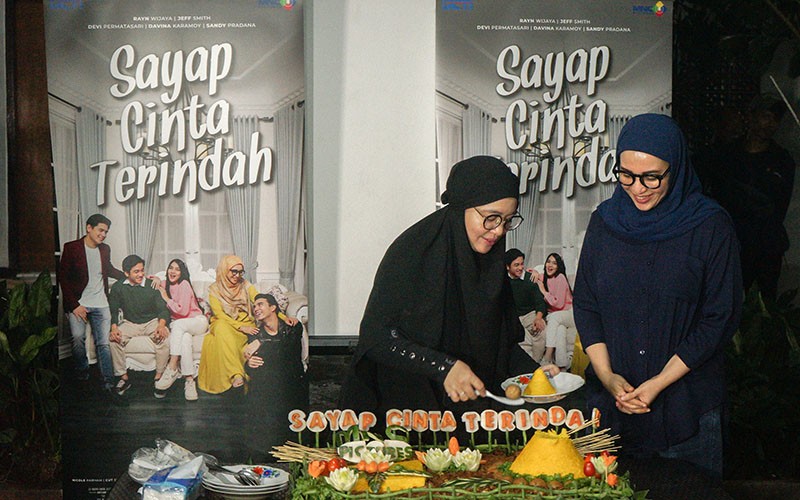 Syukuran Sinetron Sayap Cinta Terindah Tayang Perdana di RCTI - Bagian 4