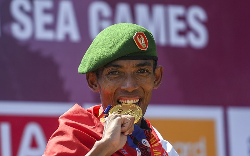 Agus Prayogo Prajurit Tni Raih Medali Emas Marathon Sea Games 2023