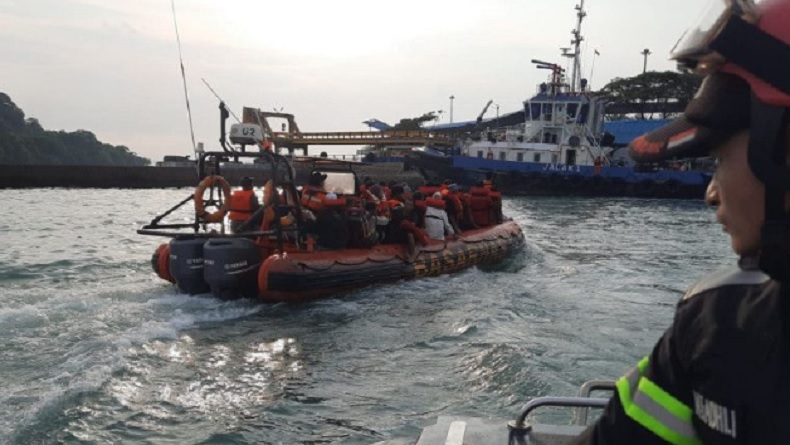 title Update Kebakaran Kapal Penyeberangan Merak - Bakauheni, Api Berhasil Dipadamkan Update Kebakaran Kapal Penyeberangan Merak - Bakauheni, Api Berhasil Dipadamkan