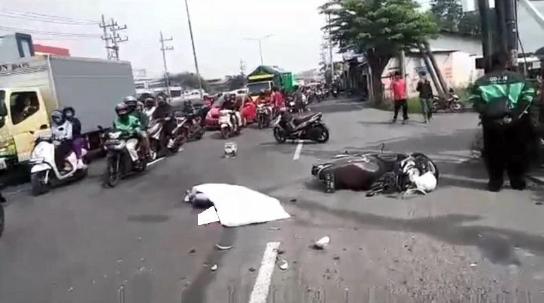 Kecelakaan Maut di Sidoarjo, Emak-emak Tewas Terlindas Truk