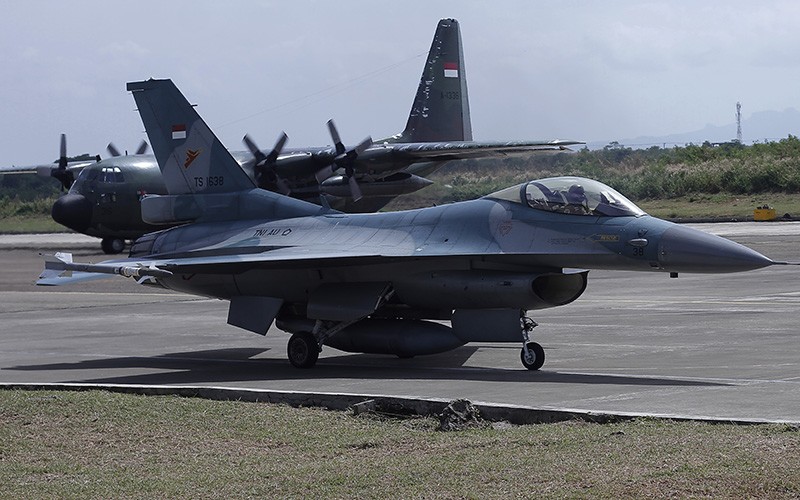 Kawal KTT ASEAN, Pesawat Tempur F-16 TNI AU Siaga di Lanud El Tari Kupang - Bagian 1