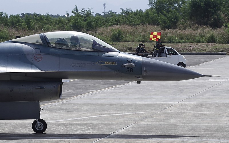 Kawal KTT ASEAN, Pesawat Tempur F-16 TNI AU Siaga di Lanud El Tari Kupang - Bagian 3