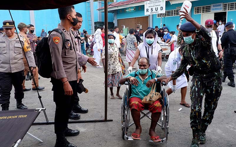 IGD RSUD Abepura Kebakaran, Pasien Dievakuasi - Bagian 3