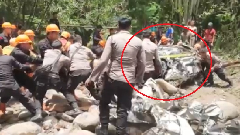 Mobil Viral Terseret Banjir di Sibolangit Dievakuasi, Bodi Dipotong agar Mudah Diangkut
