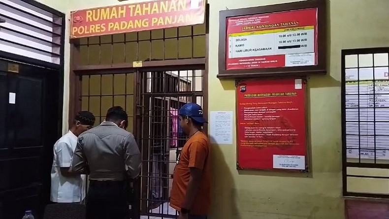 Lama Ditinggal Istri, Pria di Tanah Datar Cabuli 3 Bocah Laki-Laki