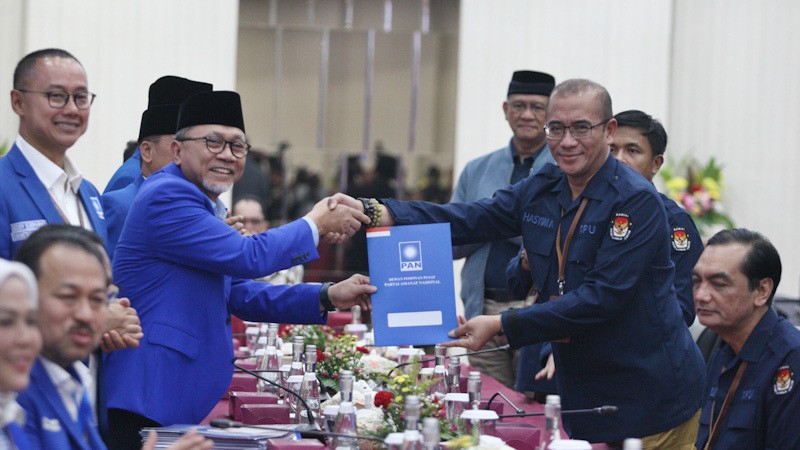 PAN Daftar Pemilu 2024, Zulhas: Filosofi Perjuangan PAN Seperti Matahari Tak Pernah Ingkar Janji - Bagian 2