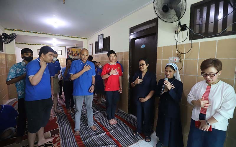 MNC Vision Networks Berikan Sembako kepada Yayasan Bhakti Luhur - Bagian 3