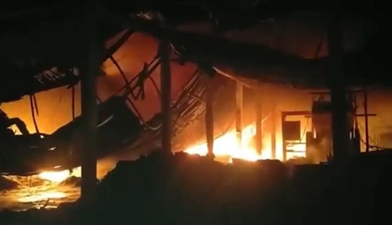 Kebakaran Hebat di Palembang, Gudang Barang Bekas Dilalap Api