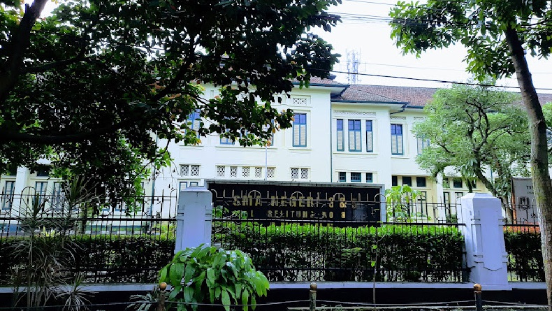SMA Terbaik di Bandung, Almamater Tokoh Nasional dan Daerah