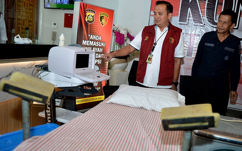 Tampang Dokter Gigi Praktik Aborsi Ilegal Puluhan Janin di Bali - Bagian 3