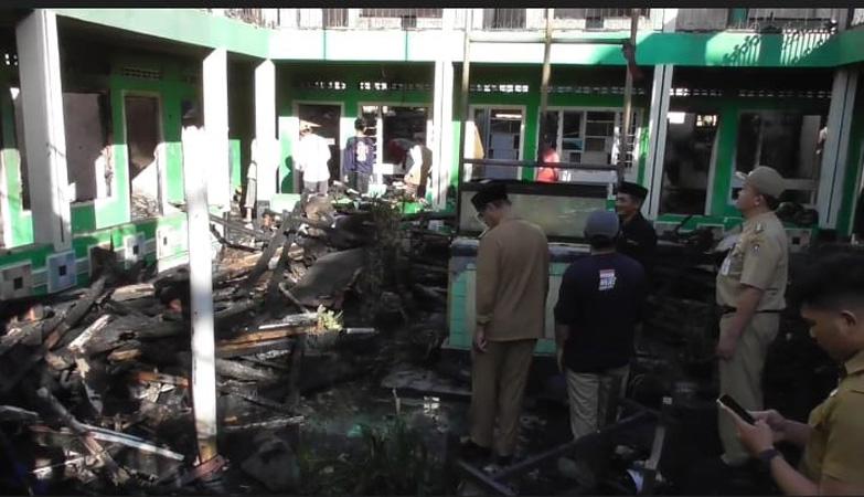  Kebakaran Ponpes Darul Muttaqien Temanggung Diduga akibat Korsleting Listrik