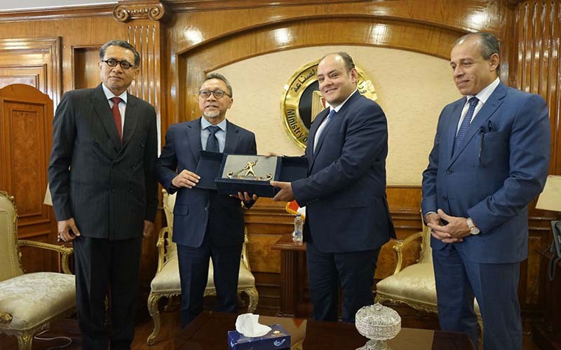 Mendag Zulhas Bertemu Menteri Mesir Ahmed Samir Saleh Tanda Tangan Kontrak Dagang Rp 12,88 T - Bagian 2