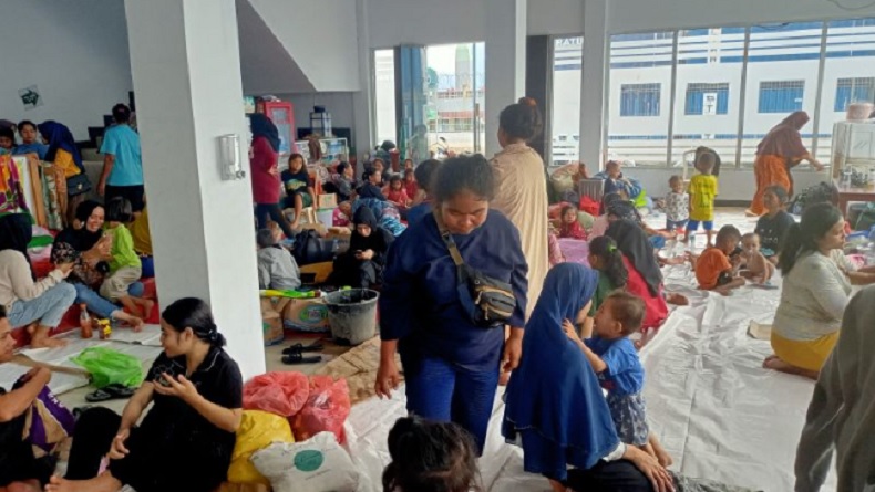291 Korban Kebakaran di Honipopu Ambon Mengungsi, Didominasi Ibu-Ibu dan Anak-Anak