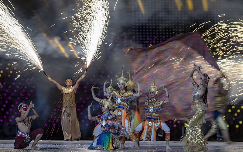 Upacara Penutupan SEA Games 2023 Kamboja, Tahun 2025 Thailand Tuan Rumah - Bagian 1