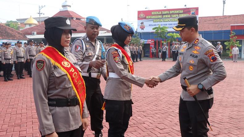 title Program Kartini Polres Jepara Menyapa, 41 Polwan Diterjunkan ke Masyarakat Program Kartini Polres Jepara Menyapa, 41 Polwan Diterjunkan ke Masyarakat