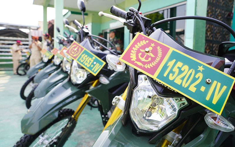 Prabowo Bagikan 112 Motor ke Babinsa Pekalongan - Bagian 3